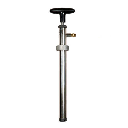 Manual pump for oil refilling in refrigeration systems